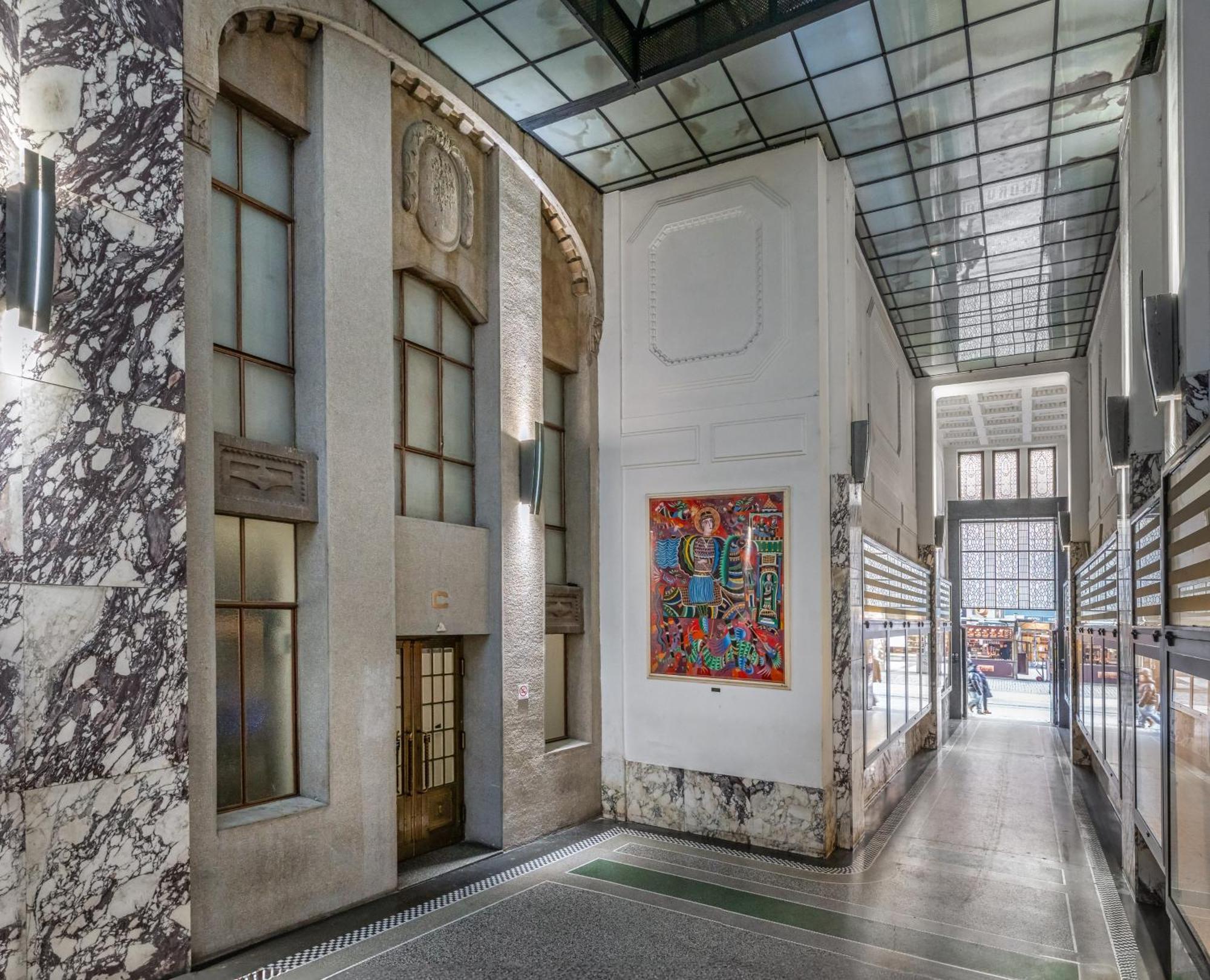 Crown Palace Apartments By Adrez, Prague